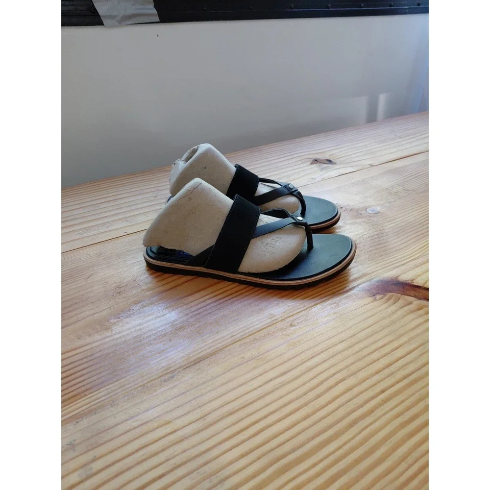 SOREL 'Ella II' Black Leather‎ Flip Flop Strappy Sandals 6 Excellent Condition